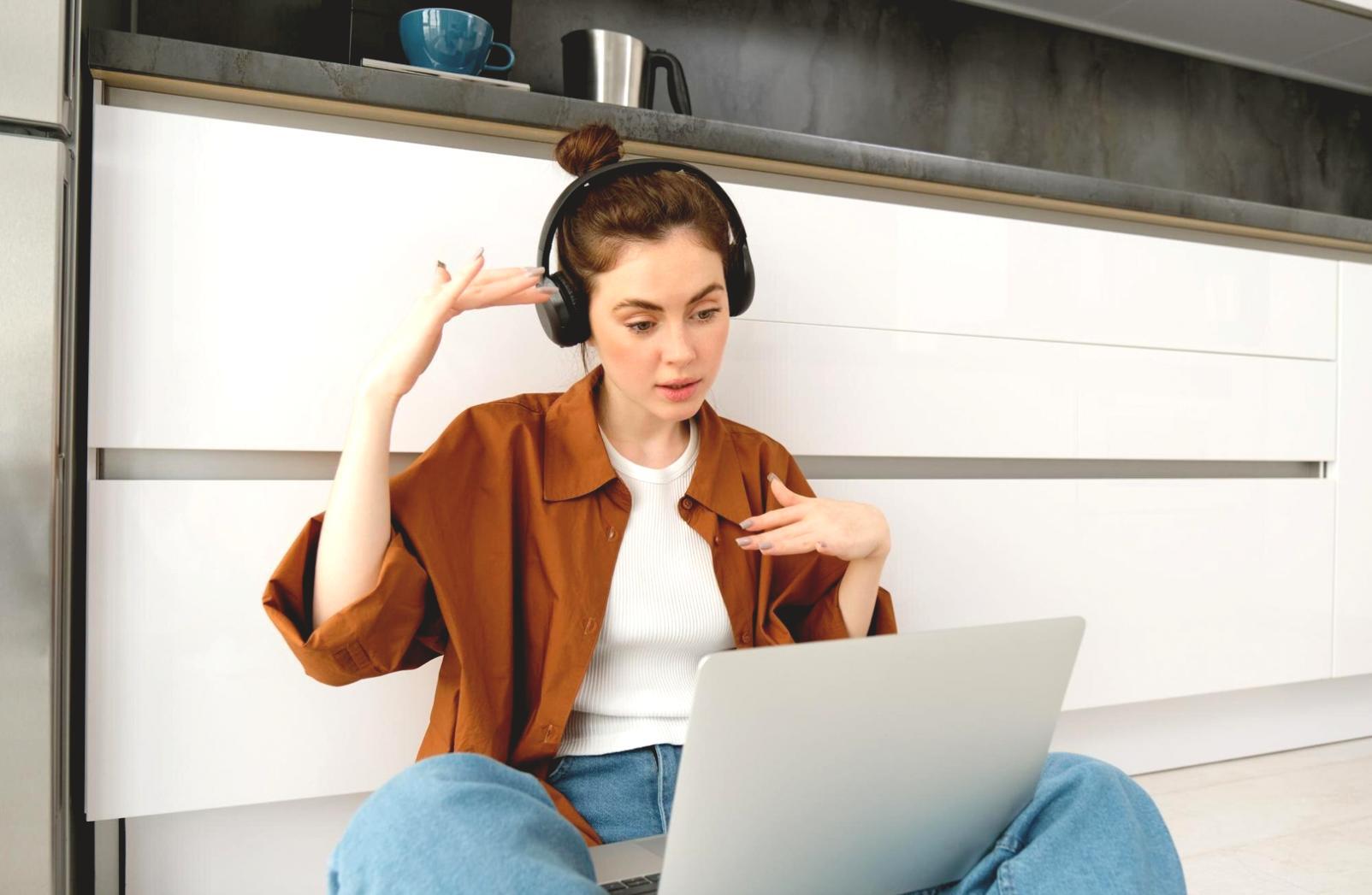 Espacio de trabajo moderno representando la atención personalizada